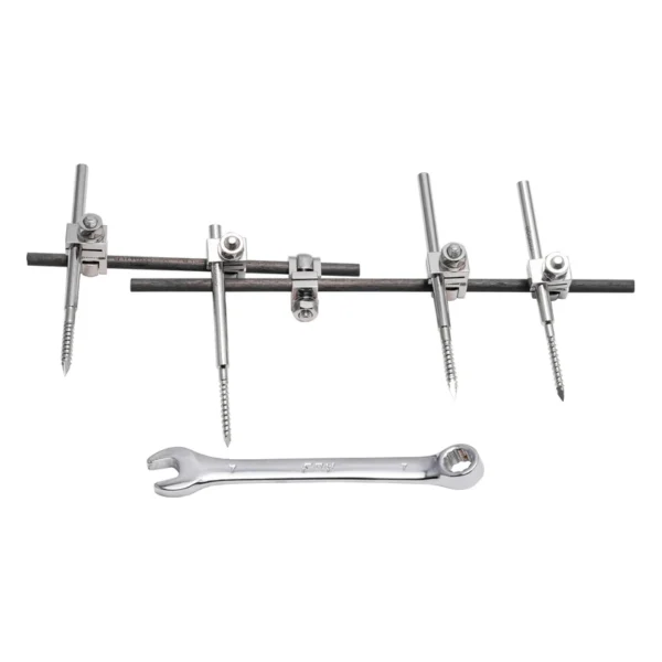 mini_fijador_externo_tipo_ao_para_fracturas_de_muneca_con_barras_de_fibra_de_carbono_01 Mini Fijador Externo Tipo AO para Fracturas de Muñeca con Barras de Fibra de Carbono